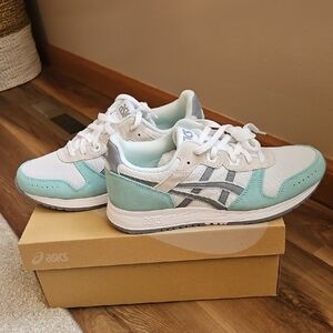 NWT! ASICS Ortholite SNEAKERS
